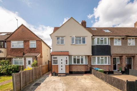 undefined, Kingshill Avenue, Worcester Park, KT4