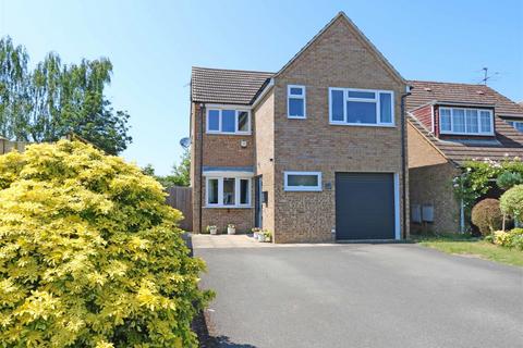1 Cavendish Walk, Thame, OX9 3YR