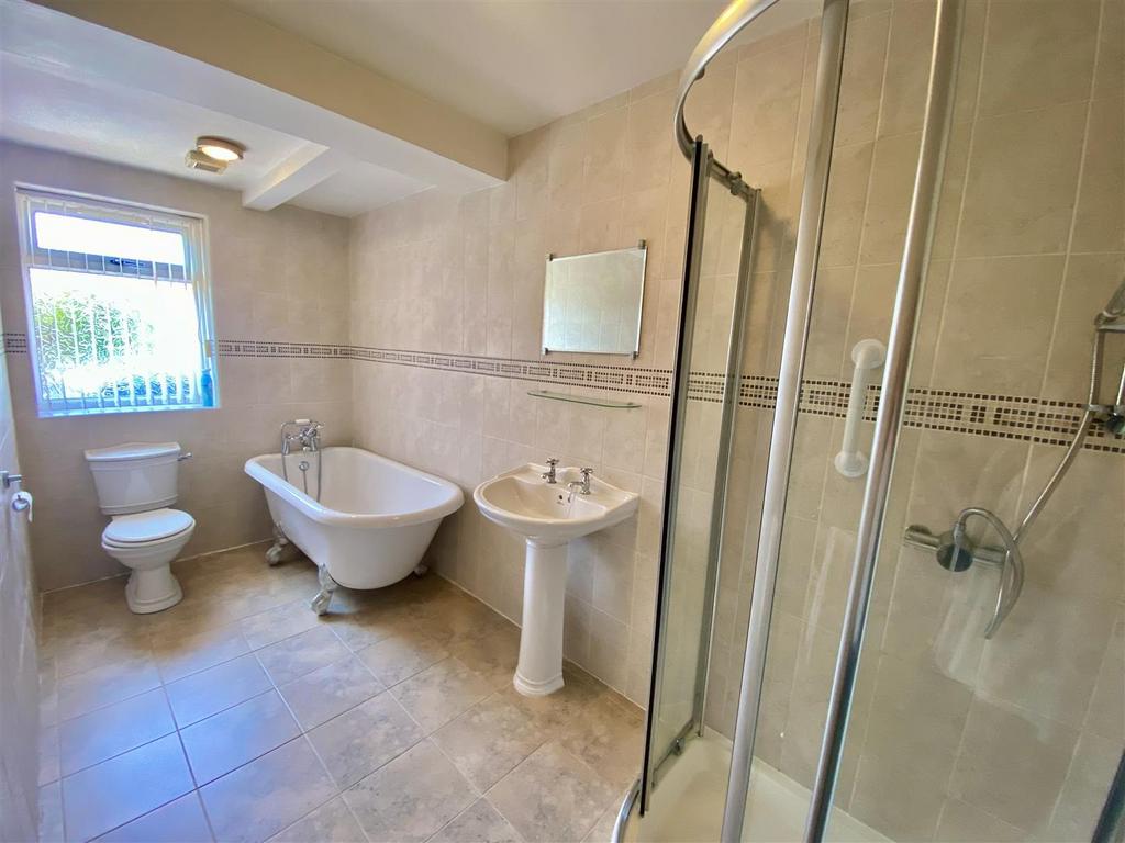 Bramleys Estate Agents - Westfields Avenue - Mirfi