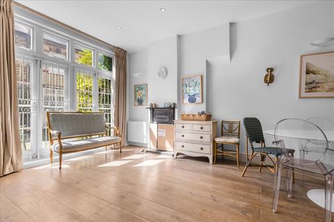 4 bedroom mews to rent, Linden, Mews, London, W2