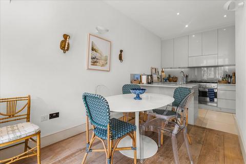 4 bedroom mews to rent, Linden, Mews, London, W2