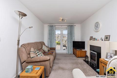 Flat 15, Gomersall House Cavendish Approach, Drighlington, Bradford, BD11 1DB