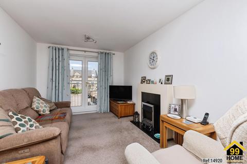 Flat 15, Gomersall House Cavendish Approach, Drighlington, Bradford, BD11 1DB
