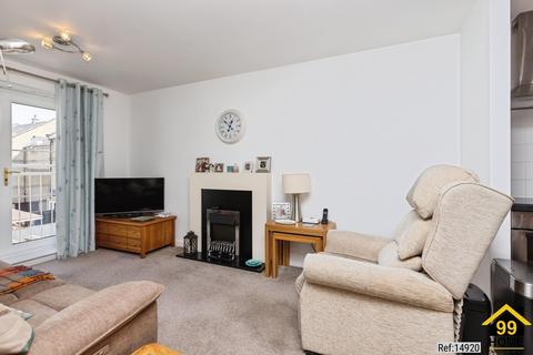 Flat 15, Gomersall House Cavendish Approach, Drighlington, Bradford, BD11 1DB