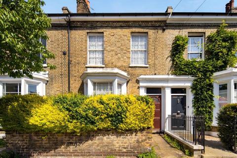 77 Lavender Grove, London, E8 3LR