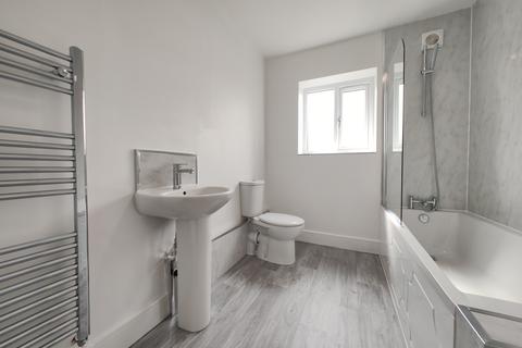 3 bedroom semi-detached house to rent, Southwell Road, Rawmarsh S62