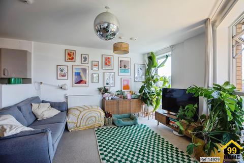 2 bedroom flat for sale, Lightford House, Brixton, SW9