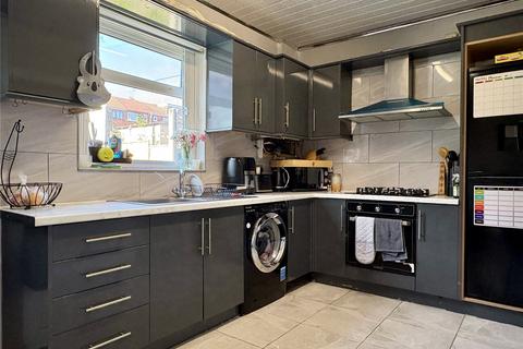 116 Hadfield Street, Oldham, OL8 3EE