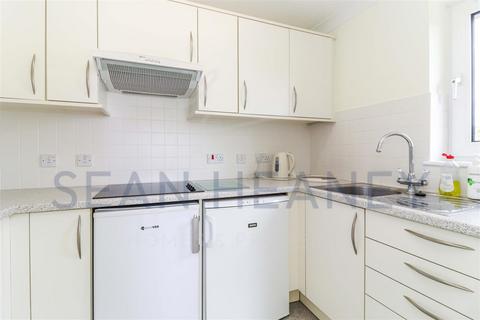 2 bedroom retirement property for sale, Christ Church Lane, Barnet EN5