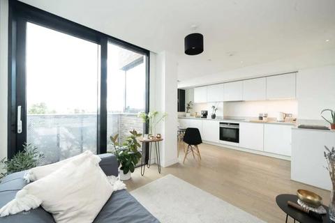 Studio for sale, Highgate Hill, London