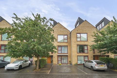 Kings Mill Way, Uxbridge