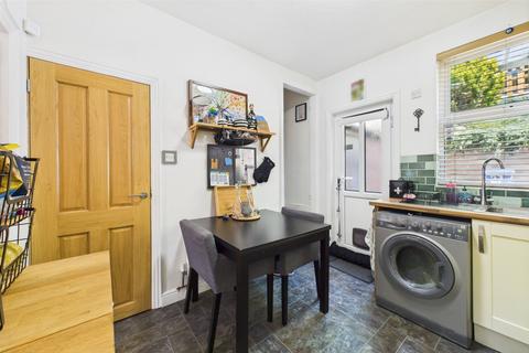 27 Hackthorn Road, Sheffield, S8 8TB