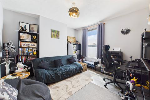 27 Hackthorn Road, Sheffield, S8 8TB