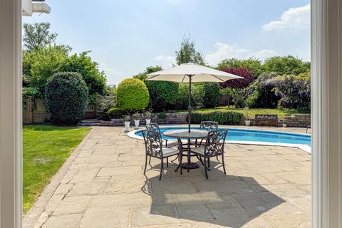 undefined, Wraysbury, Berkshire