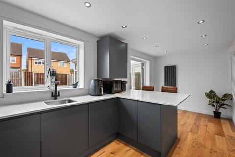 19 Brettas Park, Monk Bretton, Barnsley, S71 1XU
