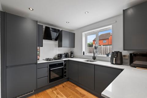 19 Brettas Park, Monk Bretton, Barnsley, S71 1XU