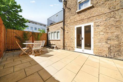 Flat 1, 20 Hanover Park, London, SE15 5HS