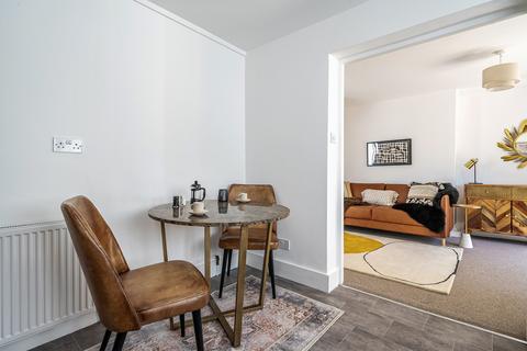 Flat 1, 20 Hanover Park, London, SE15 5HS