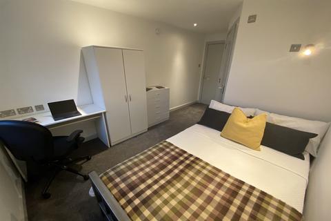 1 bedroom in a house share to rent, Mooregate House, Middle Street, NG9 1FX