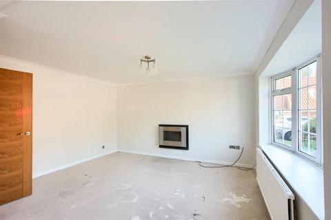 9 Chestnut Garth, Burton Pidsea, Hull, HU12 9DA