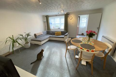2 bedroom flat for sale, Clifton Gardens, Regents Park SO15