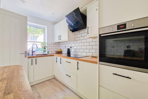 2 bedroom house for sale, 27 Orchid Court, St Helier