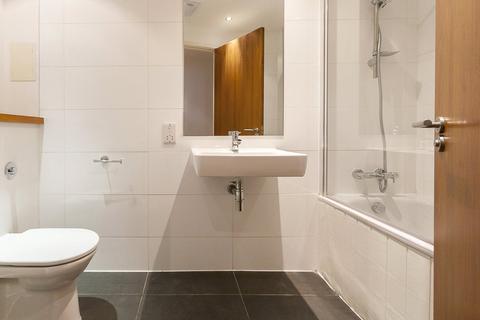 Flat 2, 28 Westland Place, London, N1 7JH