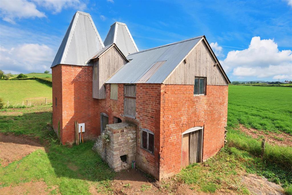 The Oast House Venns Green (1).jpg