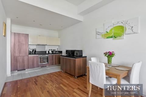 undefined, Great West Road, Brentford