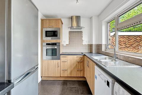 4 Hazelwood Close, Cambridge, CB4 3SN