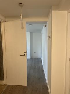 2 bedroom flat to rent, Shrewsbury Street, Manchester M16