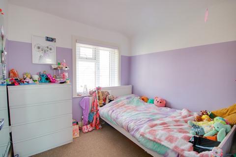 8 Cornwall Crescent, Southampton, SO18 2AQ