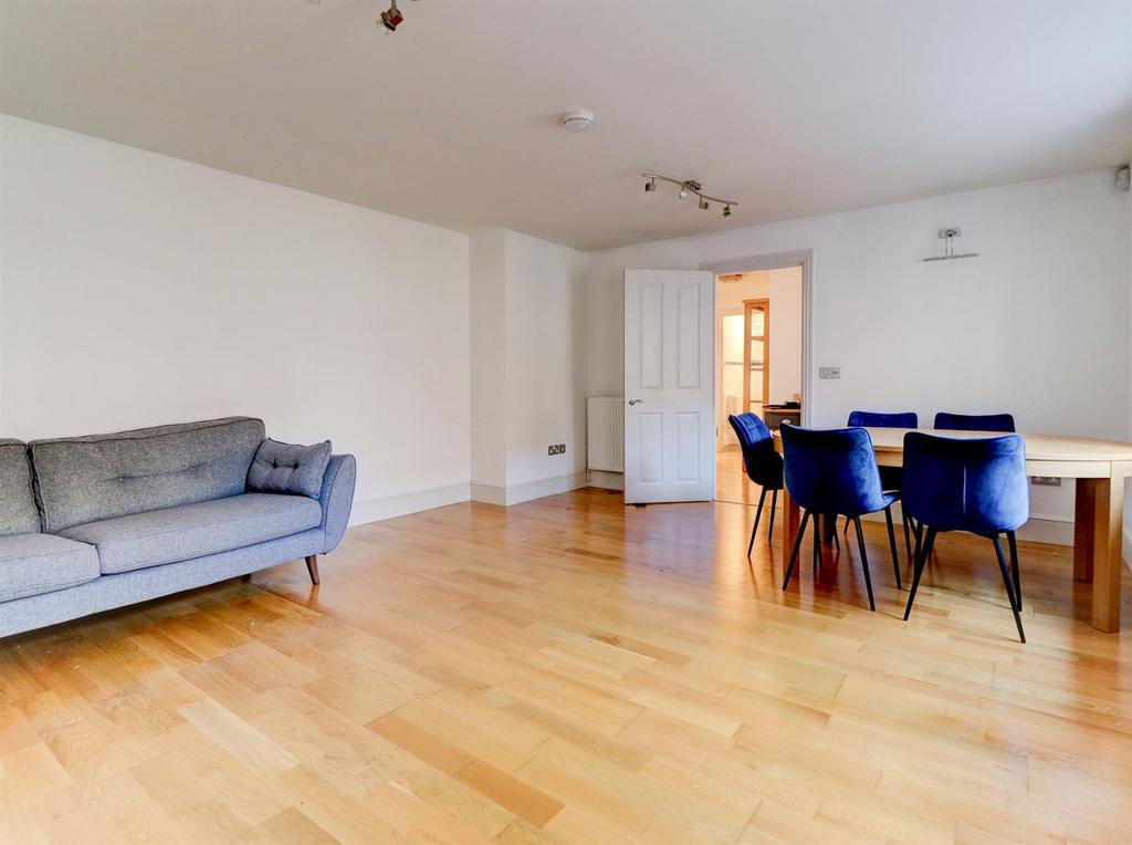 Living/Dining Room