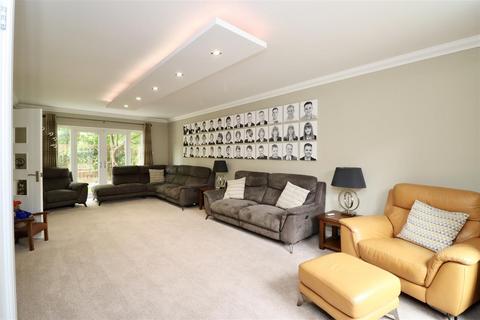 5 bedroom detached house for sale, John Bell Court, Wilberfoss, York