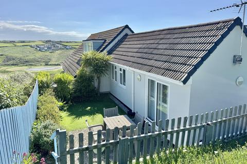 undefined, Breakers, Mawgan Porth, TR8