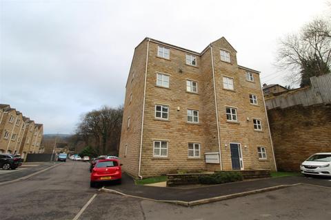2 bedroom apartment to rent, Mill Stream Drive, Luddendenfoot, Halifax