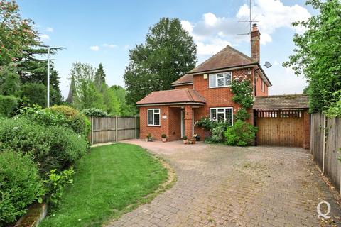 3 bedroom detached house for sale, School Lane, Bapchild, Sittingbourne, Kent, ME9