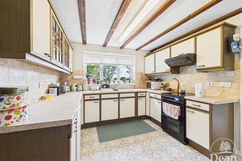 3 bedroom detached house for sale, Bailey Hill, Yorkley, Lydney