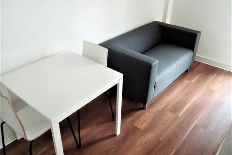 Studio to rent, Standard Studio, One Wolstenholme Square, L1