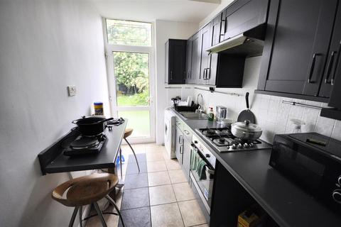 2 bedroom terraced house for sale, Charlecote Road