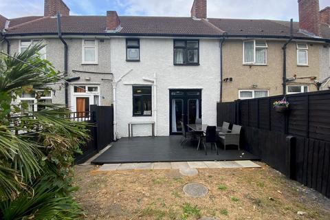 2 bedroom terraced house for sale, Charlecote Road