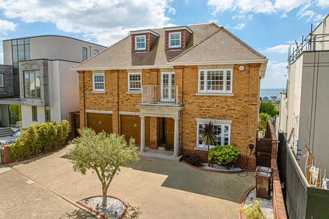 12 Lodwick, Shoeburyness, Southend-on-sea, SS3 9HW