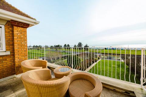 12 Lodwick, Shoeburyness, Southend-on-sea, SS3 9HW