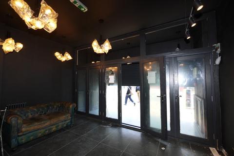Restaurant to rent, St. James's Street, London, E17