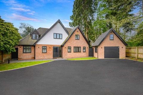 8 Avenue Road, Dorridge, Solihull, B93 8LD