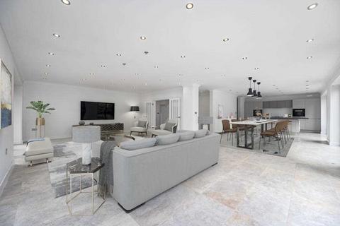 undefined, Avenue Road, Dorridge, Solihull