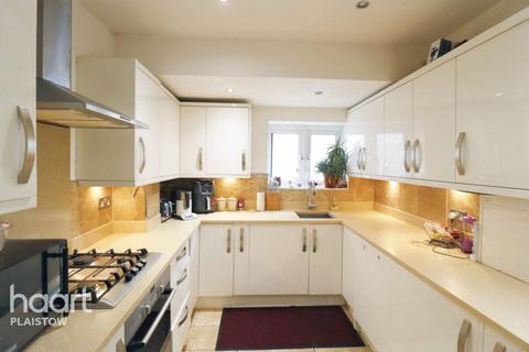 2 bedroom terraced house for sale, Chadwin Road Plaistow, London