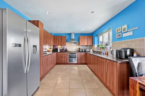 5 bedroom detached house for sale, Iona Crescent, Widnes WA8