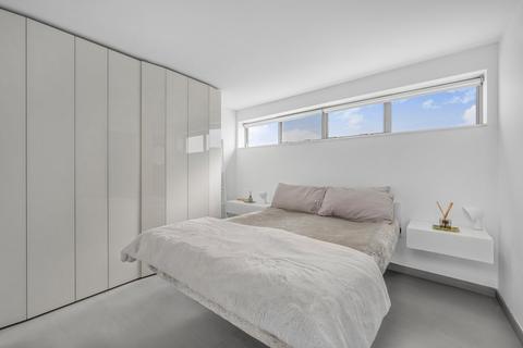 2 bedroom terraced house for sale, Barnsbury Street, Barnsbury, Islington, London
