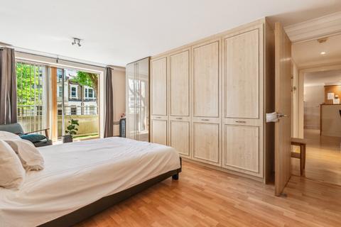 2 bedroom flat to rent, Chiswick High Road, London